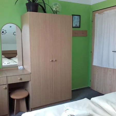 V Raji Guest house